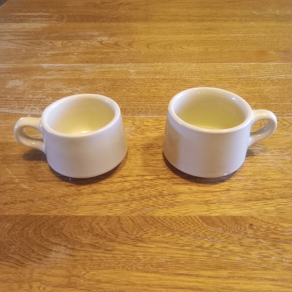 VTG Wellsville Ironstone Coffee Tea Mugs Cuos Set Of 2.